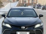 Toyota Camry 2021 года за 16 000 000 тг. в Астана