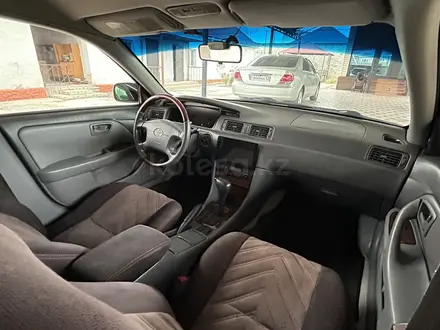 Toyota Camry 1997 года за 4 500 000 тг. в Туркестан – фото 10