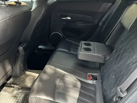 Chevrolet Cruze 2013 года за 4 440 000 тг. в Астана – фото 17