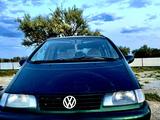 Volkswagen Sharan 1998 годаfor1 500 000 тг. в Кызылорда – фото 2