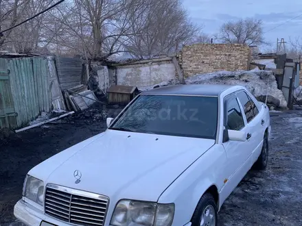 Mercedes-Benz E 200 1990 года за 1 200 000 тг. в Караганда – фото 2