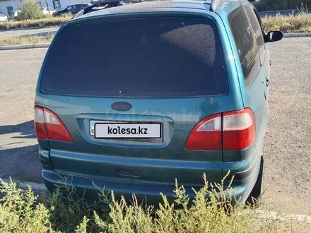 Ford Galaxy 2002 года за 2 500 000 тг. в Аксай – фото 4