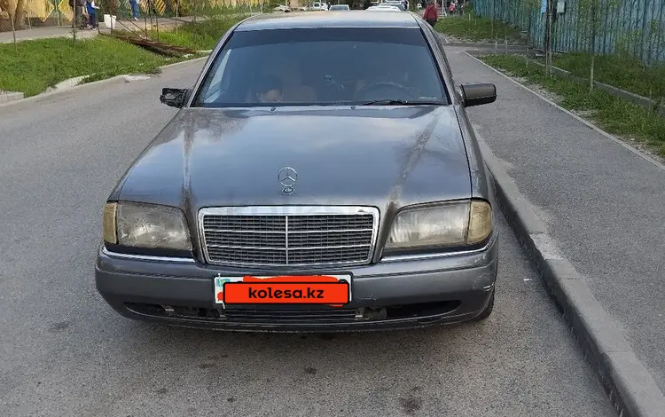 Mercedes-Benz C 220 1995 года за 1 900 000 тг. в Алматы
