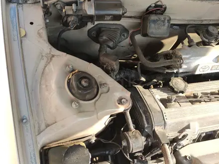 Toyota Camry 1995 года за 1 800 000 тг. в Шымкент – фото 18