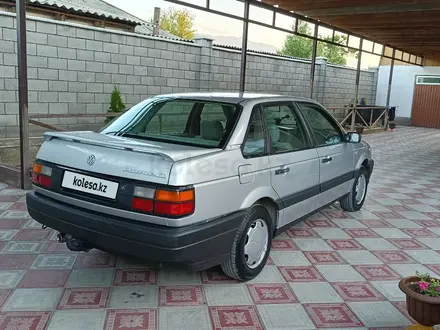 Volkswagen Passat 1990 года за 1 600 000 тг. в Алматы – фото 2
