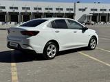 Chevrolet Onix 2025 годаfor7 000 000 тг. в Караганда – фото 5