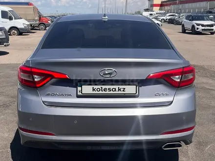 Hyundai Sonata 2015 года за 6 524 332 тг. в Астана – фото 5