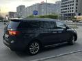 Kia Carnival 2017 года за 10 500 000 тг. в Астана – фото 2