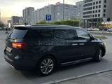 Kia Carnival 2017 годаүшін10 500 000 тг. в Астана – фото 2