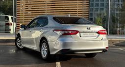 Toyota Camry Elegance 2020 года за 11 500 000 тг. в Астана – фото 2
