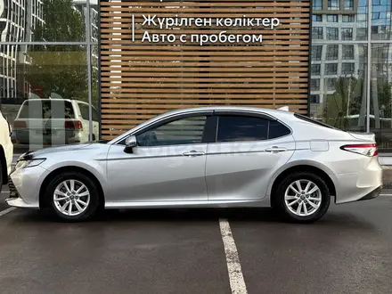 Toyota Camry Elegance 2020 года за 11 500 000 тг. в Астана – фото 3