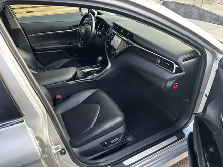 Toyota Camry Elegance 2020 года за 11 500 000 тг. в Астана – фото 6