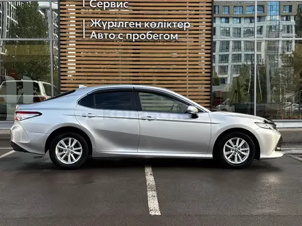 Toyota Camry Elegance 2020 года за 11 500 000 тг. в Астана – фото 17