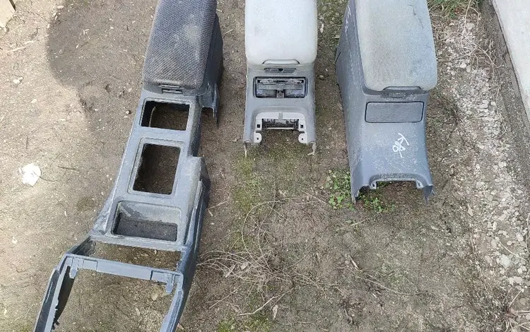Подлокотники на следующие марки авто за 10 000 тг. в Алматы