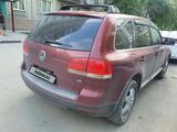 Volkswagen Touareg 2004 года за 3 500 000 тг. в Семей – фото 2