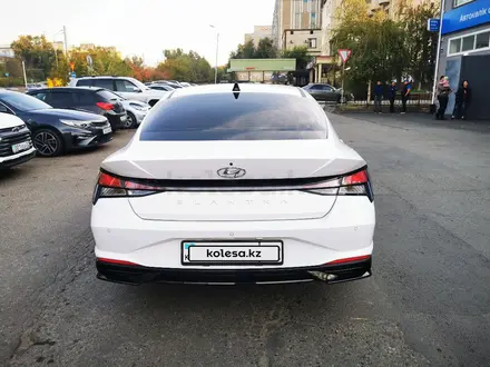 Hyundai Elantra 2023 года за 8 700 000 тг. в Алматы – фото 4