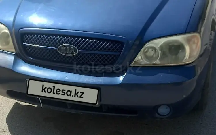 Kia Carnival 2003 годаүшін2 900 000 тг. в Актау