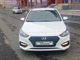 Hyundai Accent 2017 года за 6 800 000 тг. в Актобе – фото 2