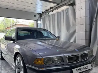BMW 735