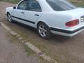 Mercedes-Benz E 230 1998 годаүшін2 200 000 тг. в Коктобе – фото 4