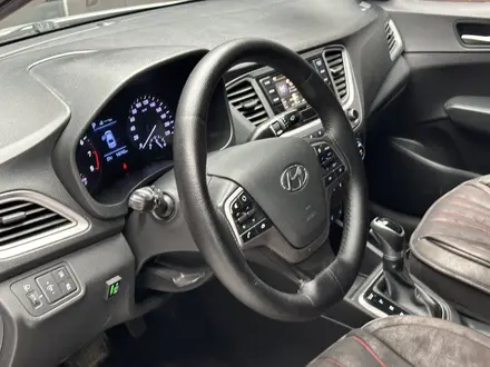 Hyundai Accent 2020 года за 6 850 000 тг. в Актобе – фото 13