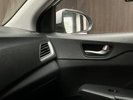 Hyundai Accent 2020 года за 6 850 000 тг. в Актобе – фото 19