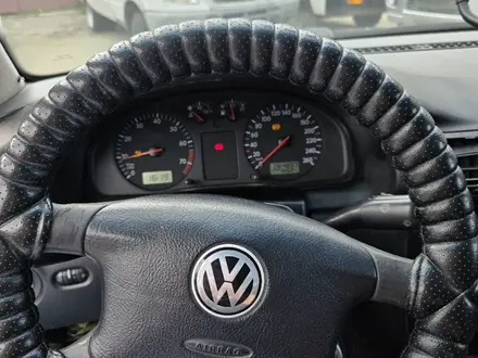 Volkswagen Passat 1998 года за 1 800 000 тг. в Костанай – фото 11