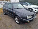 Volkswagen Golf 1993 годаfor780 000 тг. в Караганда