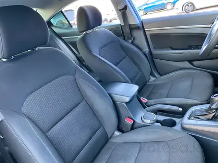 Hyundai Elantra 2019 года за 8 890 000 тг. в Алматы – фото 9
