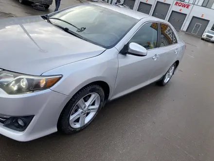 Toyota Camry 2013 года за 8 250 000 тг. в Астана – фото 2