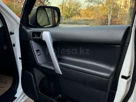 Toyota Land Cruiser Prado 2019 года за 22 800 000 тг. в Алматы – фото 33