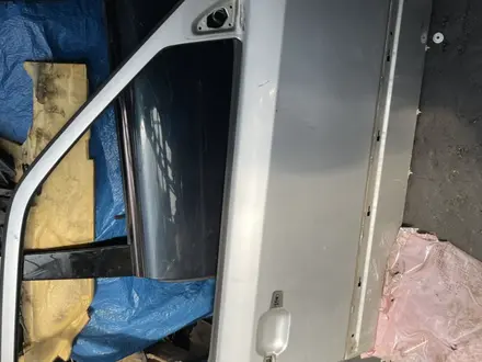 Дваери на Mercedes Benz 124 за 25 000 тг. в Алматы