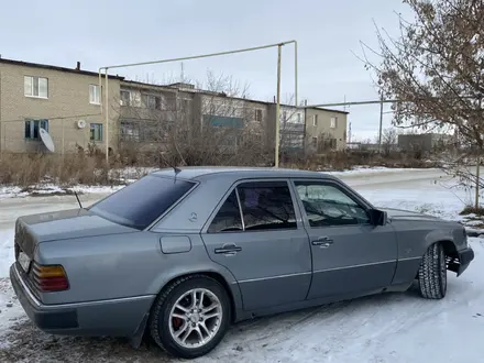 Mercedes-Benz E 230 1993 года за 1 300 000 тг. в Тарановское – фото 3