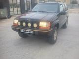 Jeep Grand Cherokee 1997 годаүшін4 700 000 тг. в Актау