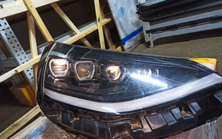 Фара правая сторона Sonata за 250 000 тг. в Алматы