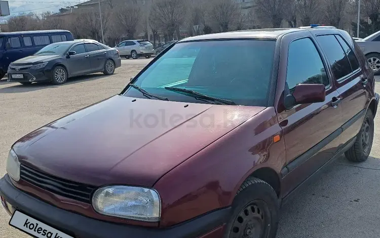 Volkswagen Golf 1993 годаfor1 150 000 тг. в Есик