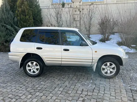 Toyota RAV4 1997 года за 3 800 000 тг. в Алматы – фото 8