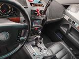 Volkswagen Touareg 2004 года за 5 500 000 тг. в Темиртау – фото 2