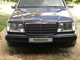 Mercedes-Benz E 200 1994 годаfor4 000 000 тг. в Петропавловск