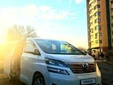 Toyota Vellfire 2009 года за 8 500 000 тг. в Алматы