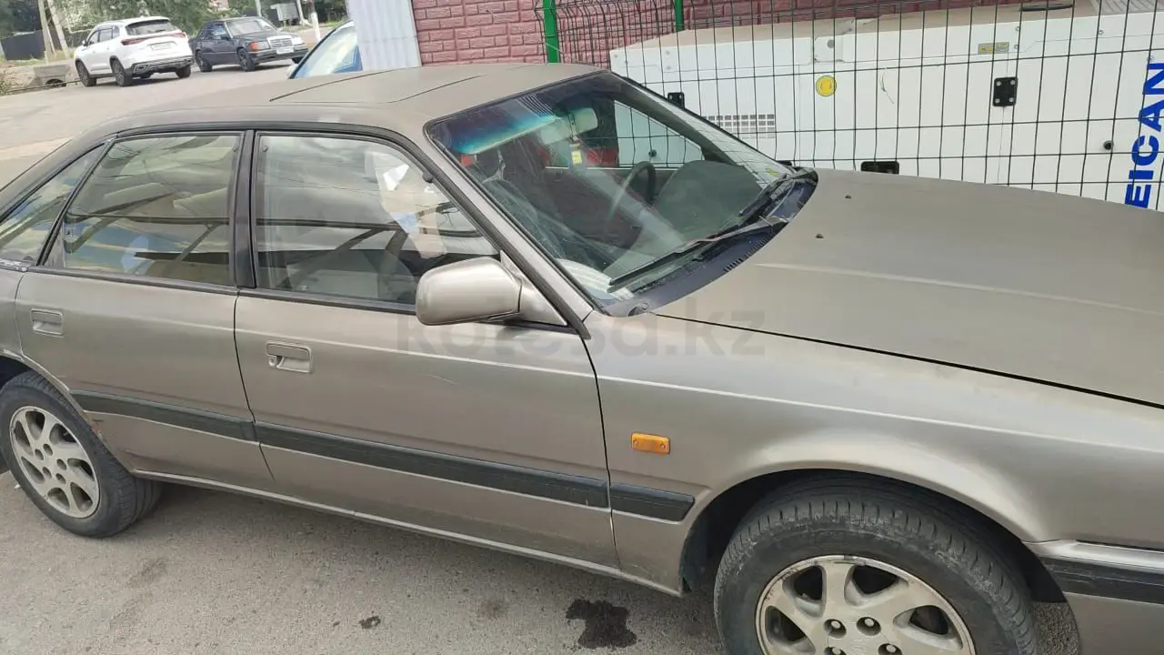 Mazda 626, 1993
