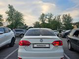 Volkswagen Jetta 2013 года за 5 500 000 тг. в Шымкент – фото 2