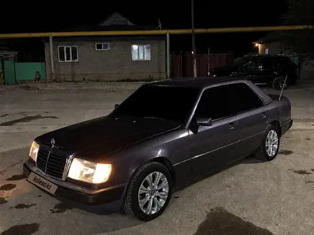 Mercedes-Benz E 230 1991 года за 1 000 000 тг. в Алматы – фото 2