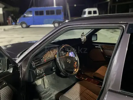 Mercedes-Benz E 230 1991 года за 1 000 000 тг. в Алматы – фото 9
