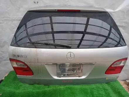 Крышка багажника Mercedes-Benz E-CLASS W211 Универсал за 90 000 тг. в Астана