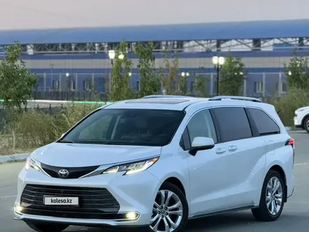 Toyota Sienna 2023 года за 29 000 000 тг. в Атырау – фото 3