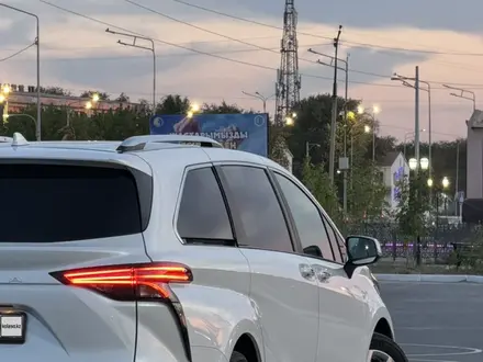 Toyota Sienna 2023 года за 29 000 000 тг. в Атырау – фото 7