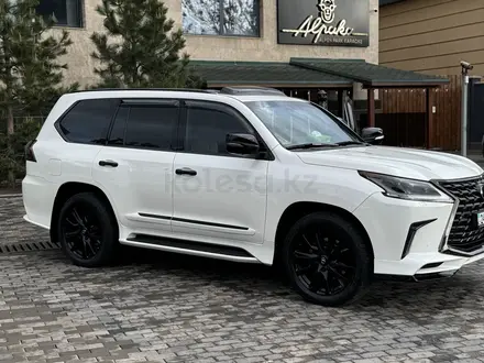 Lexus LX 570 2016 года за 39 500 000 тг. в Шымкент – фото 2