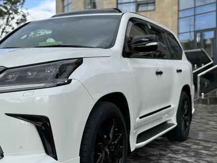 Lexus LX 570 2016 года за 39 500 000 тг. в Шымкент – фото 7