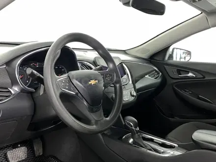 Chevrolet Malibu 2021 года за 5 940 000 тг. в Караганда – фото 12